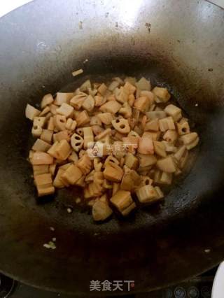 糖醋藕丁的做法步骤：8