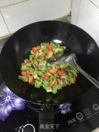 辣子鸡丁的做法步骤：4
