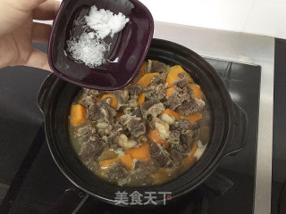 沙茶酱的土豆牛腩的做法步骤：9