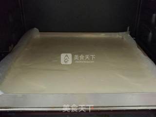 抹茶蜜豆蛋糕卷的做法步骤：10