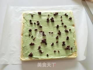 抹茶蜜豆蛋糕卷的做法步骤：13