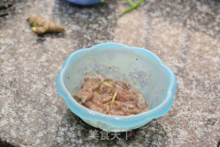 黑椒牛肉炒洋葱的做法步骤：5