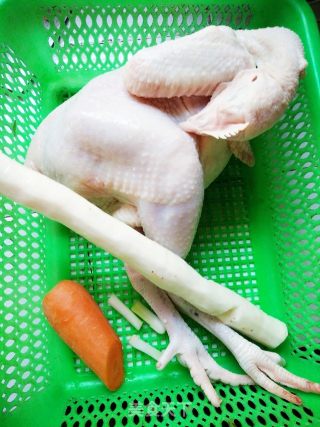山药炖鸡块的做法步骤：1