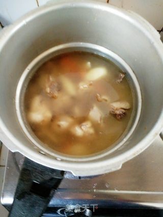 山药炖鸡块的做法步骤：10
