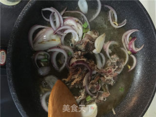 吉野家牛肉饭的做法步骤：4