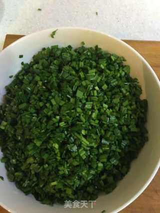 牛肉韭菜水饺（微辣）的做法步骤：5