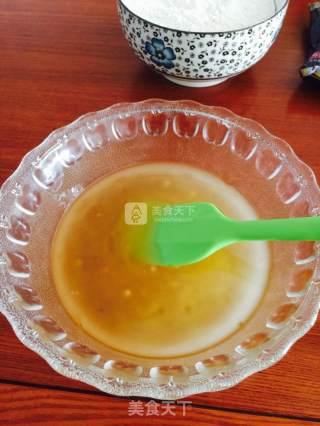 豆沙馅月饼的做法步骤：2