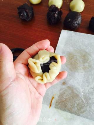 豆沙馅月饼的做法步骤：6