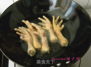 香辣凤爪的做法步骤：2