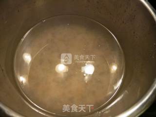 黑米大麦小麦粥的做法步骤：2