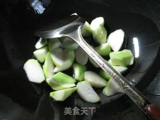 长瓜煮螃蟹的做法步骤：5