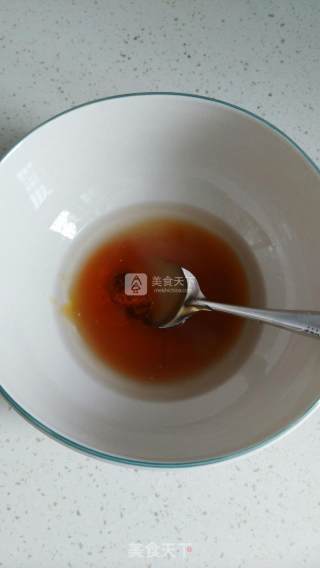 广式蔓越莓绿豆沙月饼的做法步骤：1
