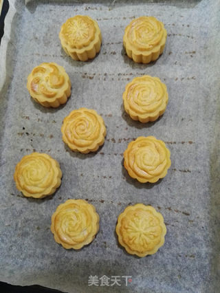 广式白豆沙月饼的做法步骤：14