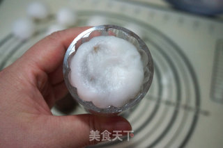 冰皮红豆沙月饼的做法步骤：9