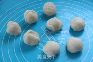 蛋黄酥的做法步骤：6