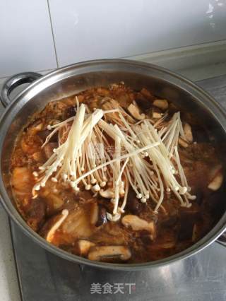 韩式泡菜锅的做法步骤：6