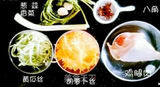 麻辣鸡丝的做法步骤：1