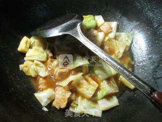 咖喱肉片圆白菜的做法步骤：7