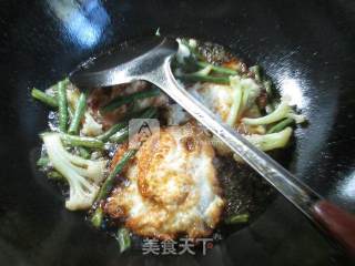 带豆花菜煮荷叶蛋的做法步骤：7