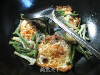 带豆花菜煮荷叶蛋的做法步骤：8