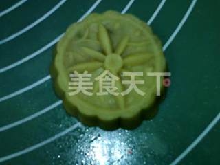 广式五仁瑶柱月饼的做法步骤：20