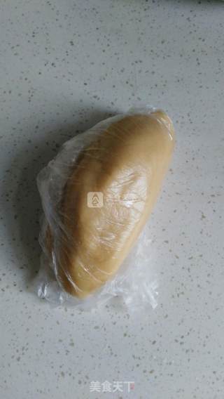 广式红豆沙月饼的做法步骤：4