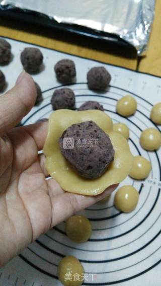 广式红豆沙月饼的做法步骤：6