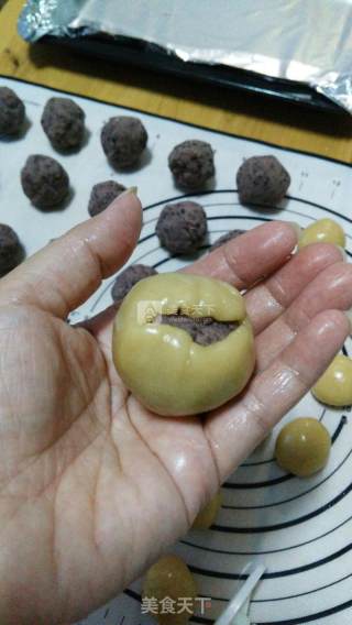 广式红豆沙月饼的做法步骤：7