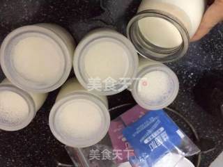 草莓酸奶的做法步骤：5
