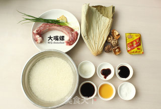 荷叶糯香排骨丨大嘴螺的做法步骤：1
