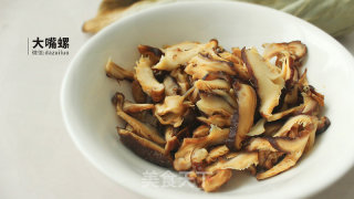 荷叶糯香排骨丨大嘴螺的做法步骤：6