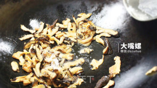 荷叶糯香排骨丨大嘴螺的做法步骤：7