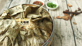 荷叶糯香排骨丨大嘴螺的做法步骤：15