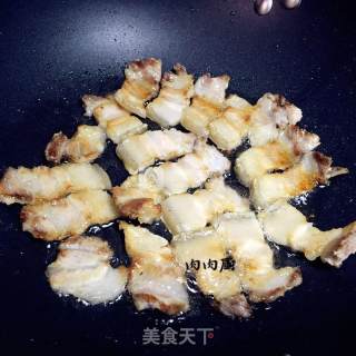 如何做正宗的四川回锅肉#肉肉厨的做法步骤：2