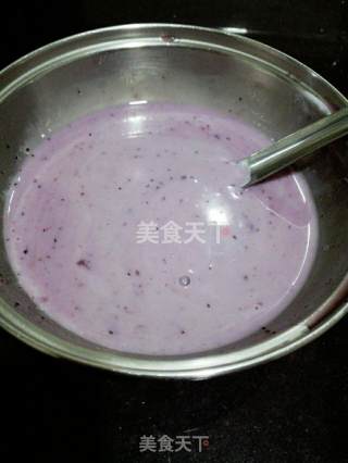 蓝莓酸奶慕斯冰皮月饼的做法步骤：7