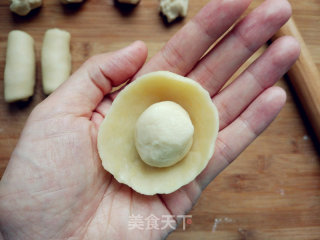 豆沙蛋黄酥的做法步骤：4