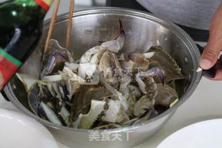 生啫花蟹的做法步骤：3