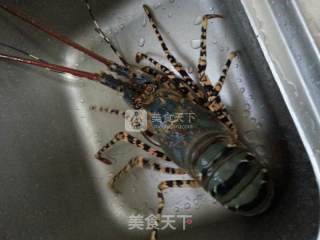 龙虾两吃的做法步骤：1