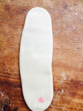 蛋黄莲蓉月饼的做法步骤：15