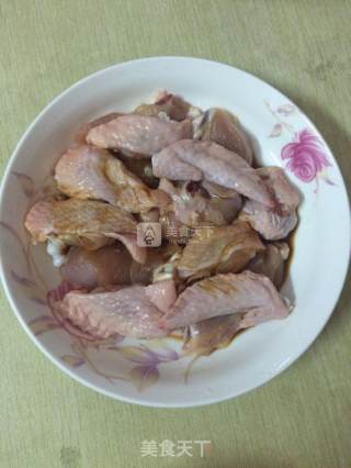 酸梅蒸鸡翅的做法步骤：2