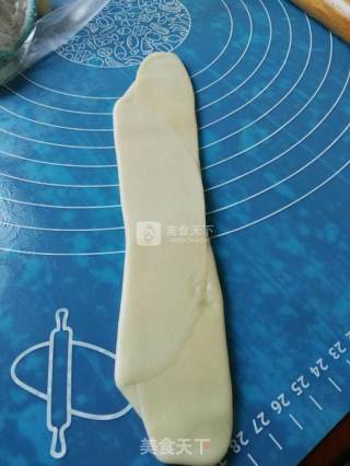 肉松蛋黄酥的做法步骤：14