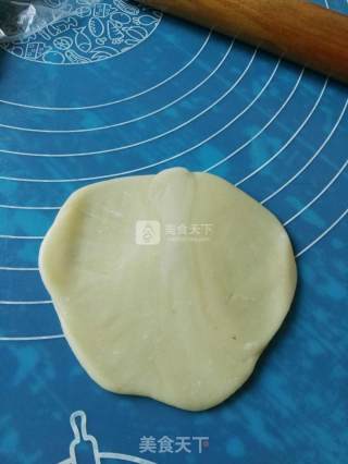 肉松蛋黄酥的做法步骤：19
