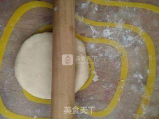 正宗白吉馍皮，特点菊花钢圈虎背的做法步骤：5