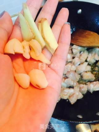 南乳排骨的做法步骤：3