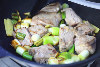 栗子焖排骨的做法步骤：5