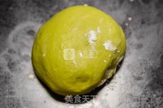 奶香抹茶红豆包（手揉版）的做法步骤：9