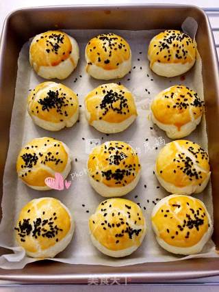 蛋黄酥的做法步骤：13