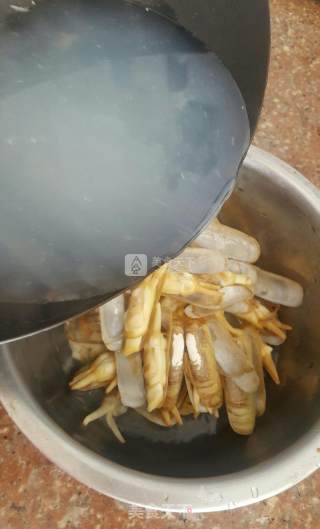 咸菜圣子汤的做法步骤：3