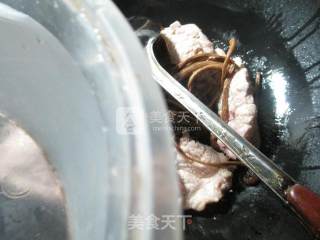 茶树菇圆白菜炖大排的做法步骤：4