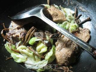 茶树菇圆白菜炖大排的做法步骤：10